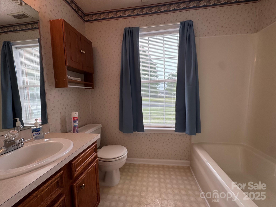 2504 Faircroft Way Monroe, NC 28110