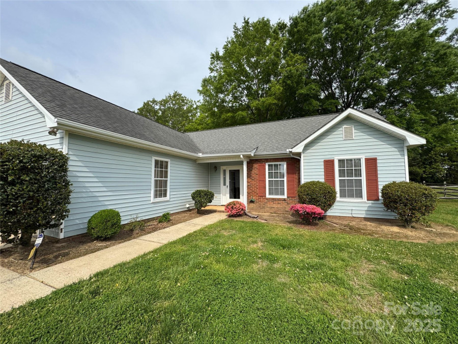 2504 Faircroft Way Monroe, NC 28110
