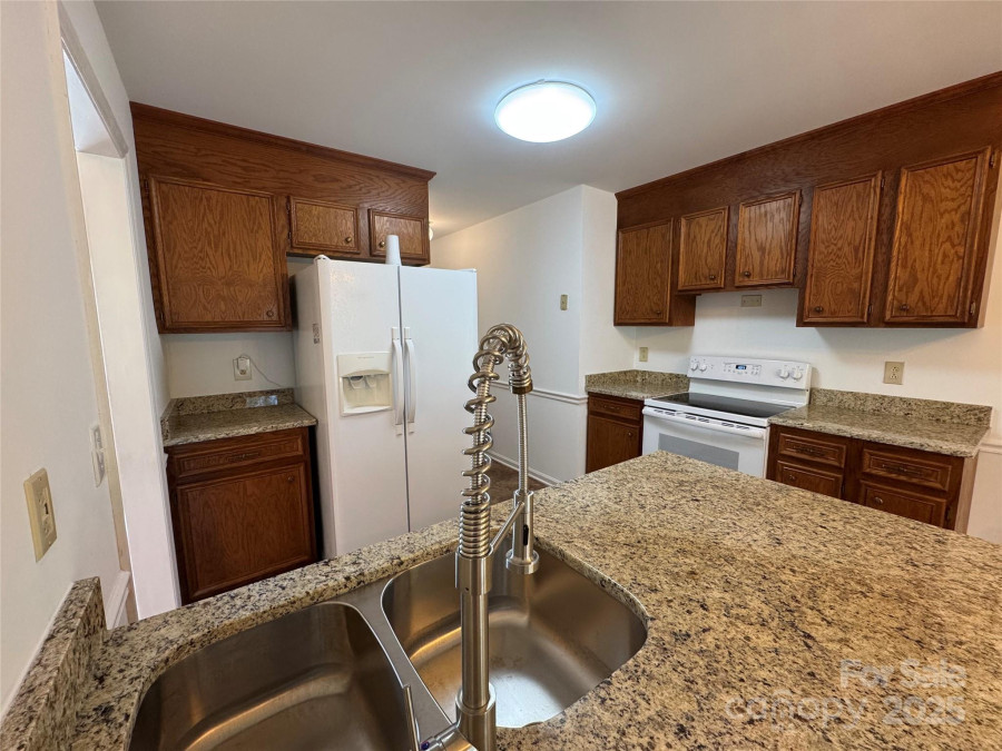 2504 Faircroft Way Monroe, NC 28110