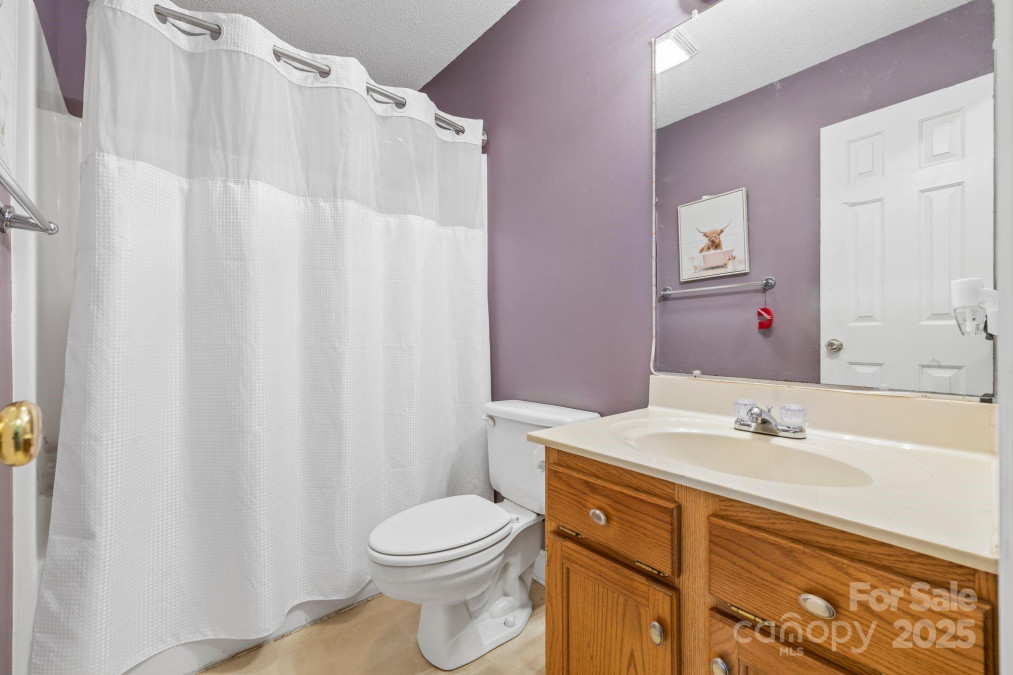 130 Helen Dr Statesville, NC 28625