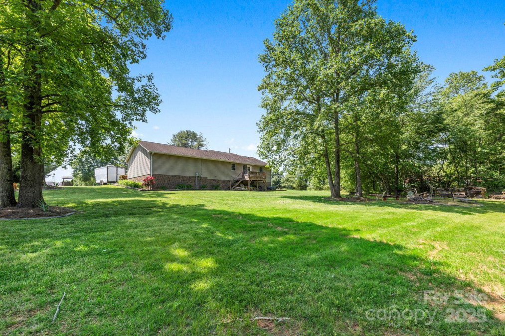 130 Helen Dr Statesville, NC 28625