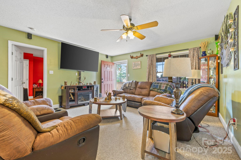 130 Helen Dr Statesville, NC 28625