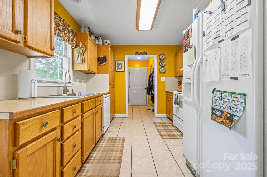 130 Helen Dr Statesville, NC 28625
