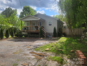67 First St Waynesville, NC 28786