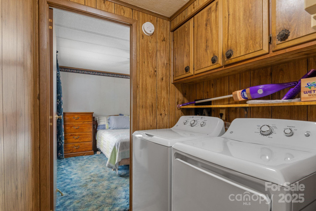 23 Jones Cir Fletcher, NC 28732