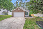 8027 Bristle Ln Charlotte, NC 28214