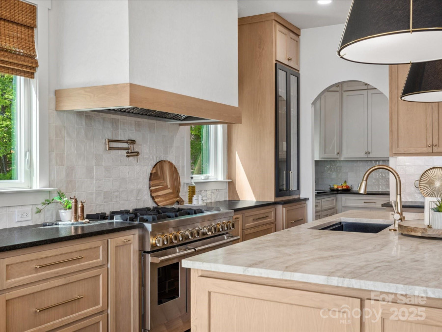 8044 Edgewater Dr Norwood, NC 28128