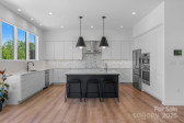 302 Broad Vista Ln Asheville, NC 28804