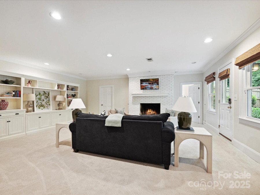 3610 Mill Pond Rd Charlotte, NC 28226