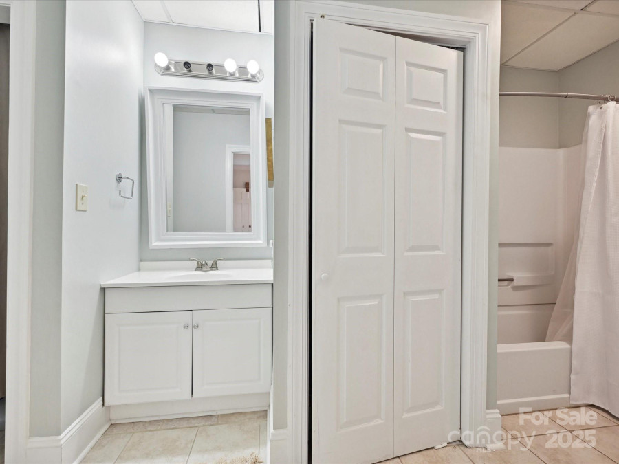 3610 Mill Pond Rd Charlotte, NC 28226