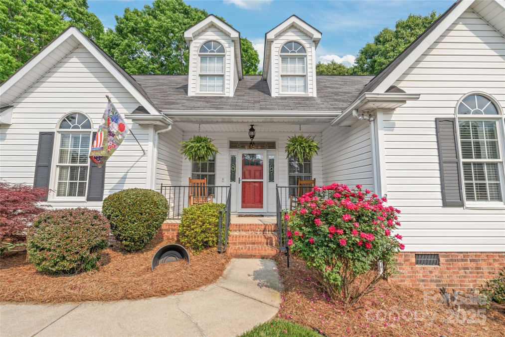 1542 Crowders Woods Dr Gastonia, NC 28052