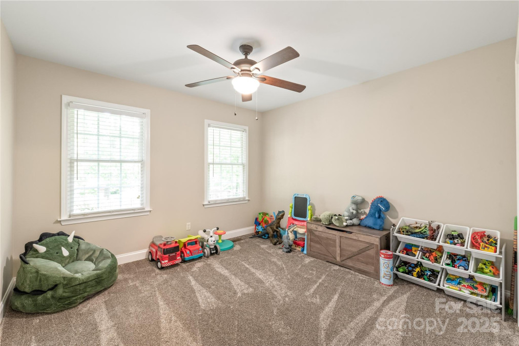 1542 Crowders Woods Dr Gastonia, NC 28052