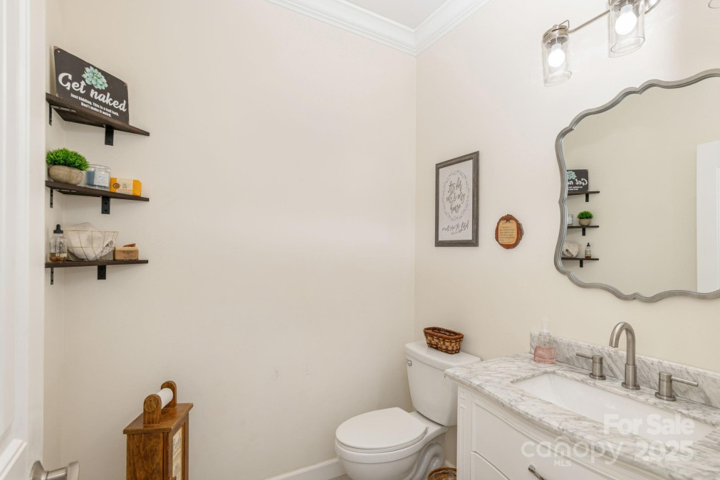 301 Wagram Pl Hendersonville, NC 28739