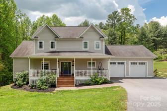 301 Wagram Pl Hendersonville, NC 28739