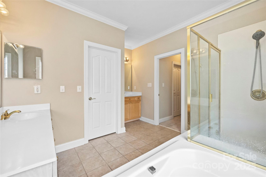 5940 Four Wood Dr Matthews, NC 28104