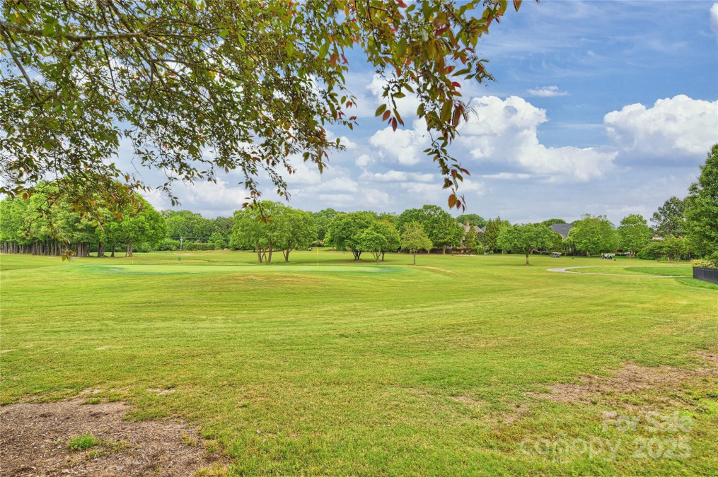 5940 Four Wood Dr Matthews, NC 28104