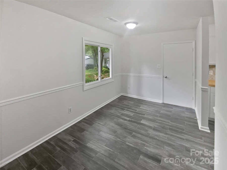 8600 Eaglewind Dr Charlotte, NC 28212