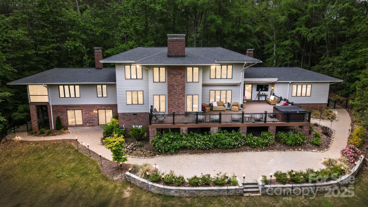 115 Forestcliff Ct Concord, NC 28025