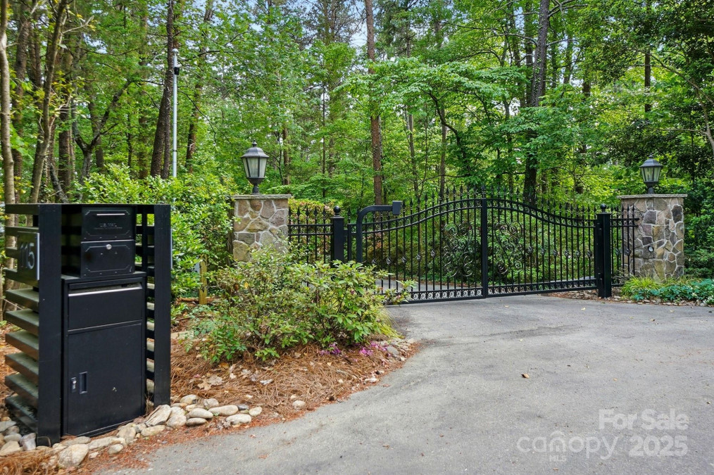 115 Forestcliff Ct Concord, NC 28025