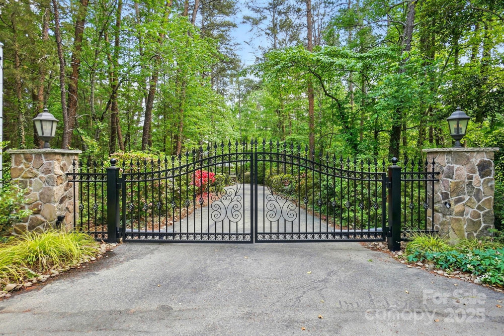 115 Forestcliff Ct Concord, NC 28025