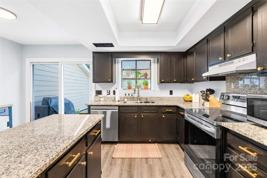 9214 Vicksburg Park Ct Charlotte, NC 28210