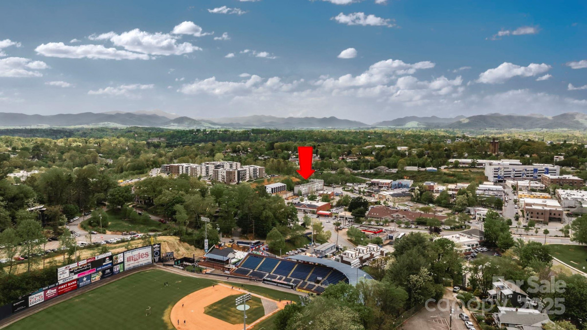 245 Short Coxe Ave Asheville, NC 28801
