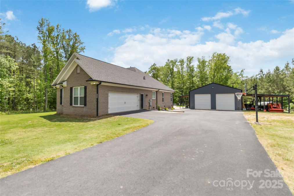 2489 Highway 161 Hw York, SC 29745