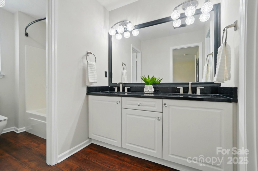 4132 Kenton Glenn Ct Concord, NC 28027