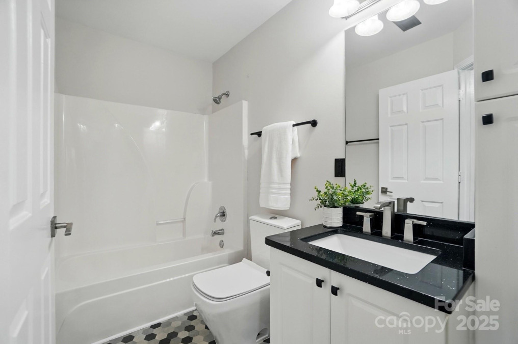 4132 Kenton Glenn Ct Concord, NC 28027