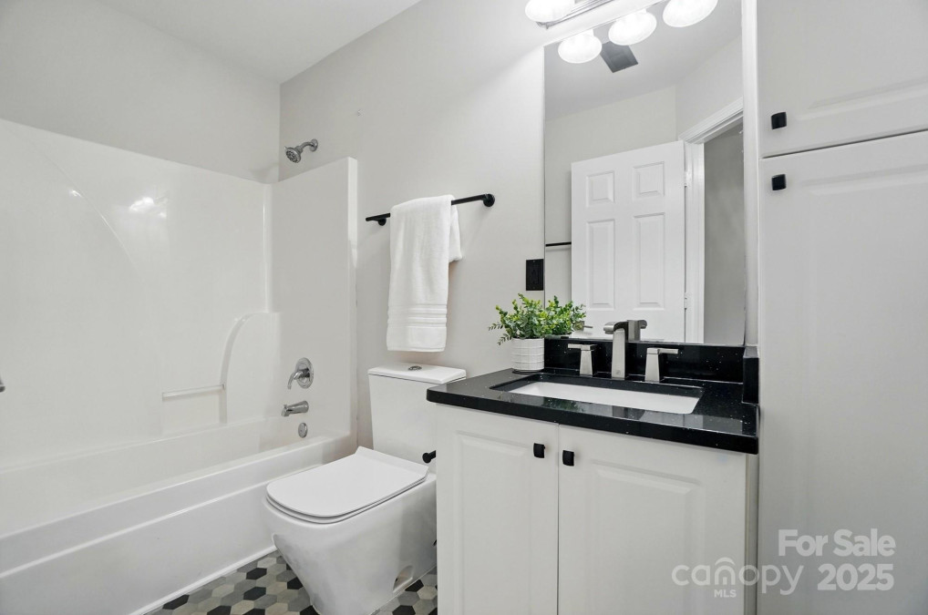 4132 Kenton Glenn Ct Concord, NC 28027