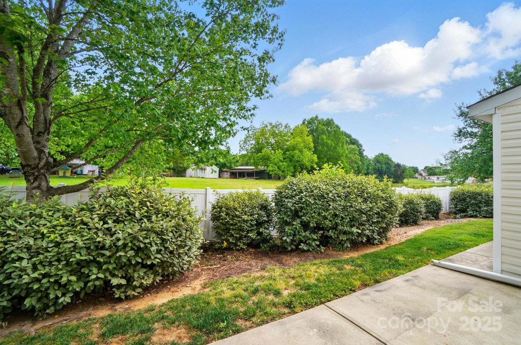 4132 Kenton Glenn Ct Concord, NC 28027
