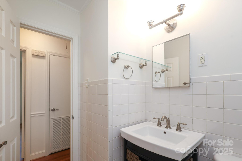 4361 Applegate Rd Charlotte, NC 28209