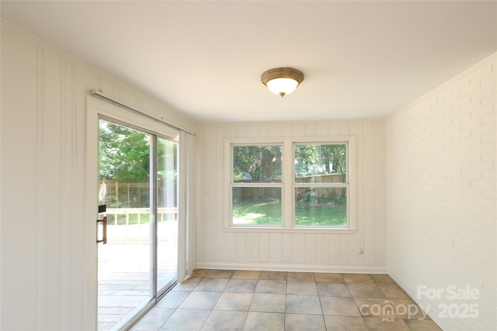 4361 Applegate Rd Charlotte, NC 28209