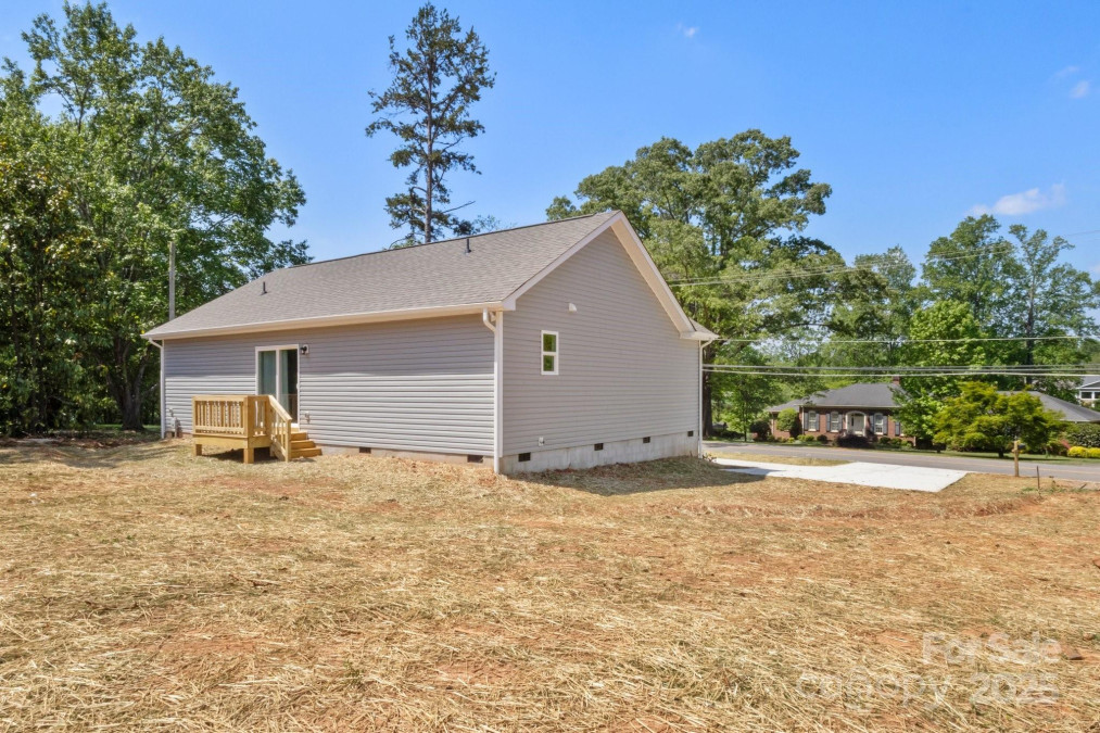 438 Forest Lake Rd Forest City, NC 28043