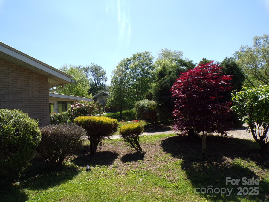51 Fletcher View Dr Fletcher, NC 28732
