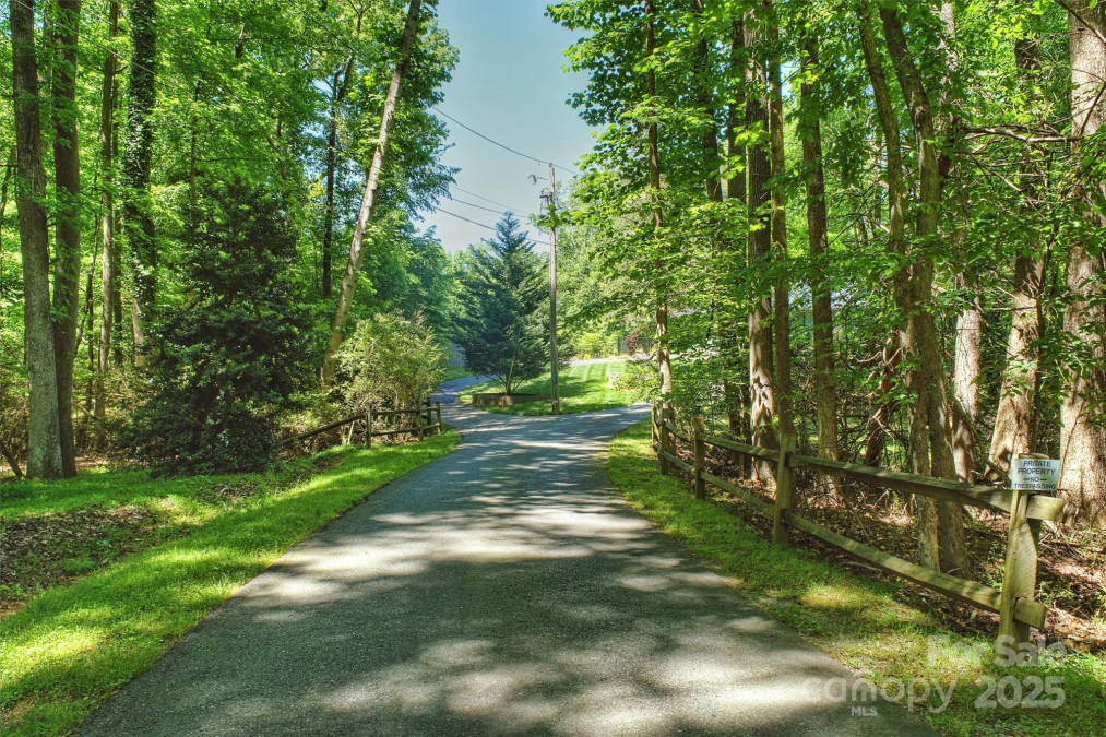 6108 Phyliss Ln Mint Hill, NC 28227