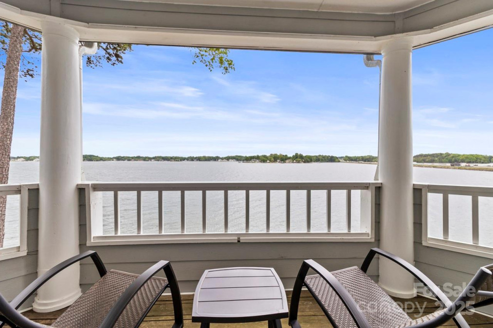 372 Northwest Dr Davidson, NC 28036