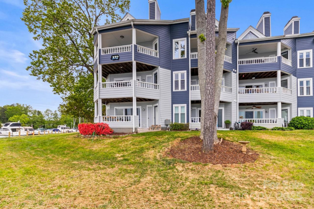 372 Northwest Dr Davidson, NC 28036