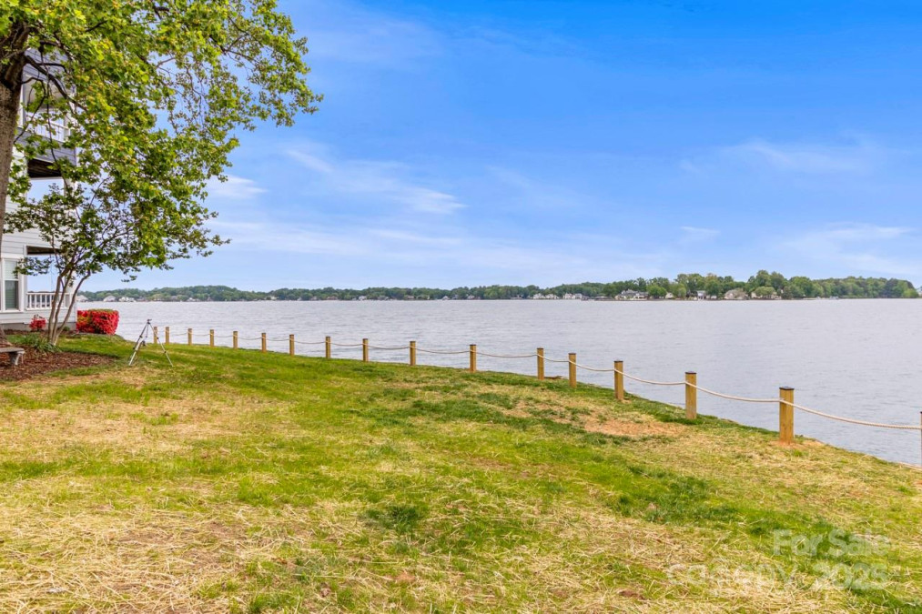 372 Northwest Dr Davidson, NC 28036