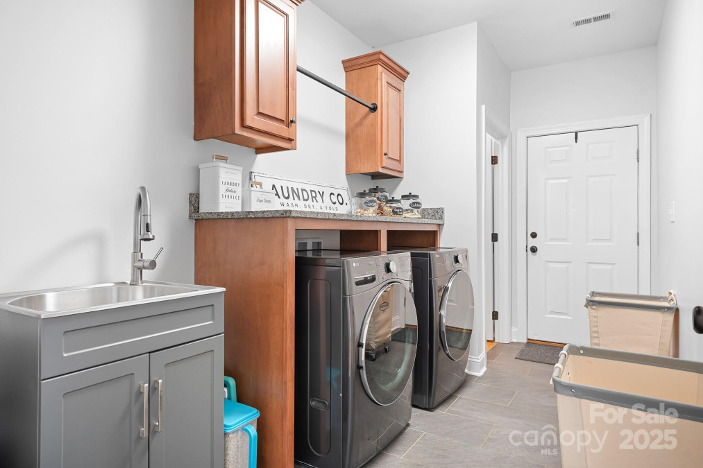 730 Oak Ridge Farms Cir Newton, NC 28658