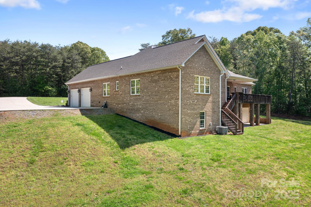 730 Oak Ridge Farms Cir Newton, NC 28658