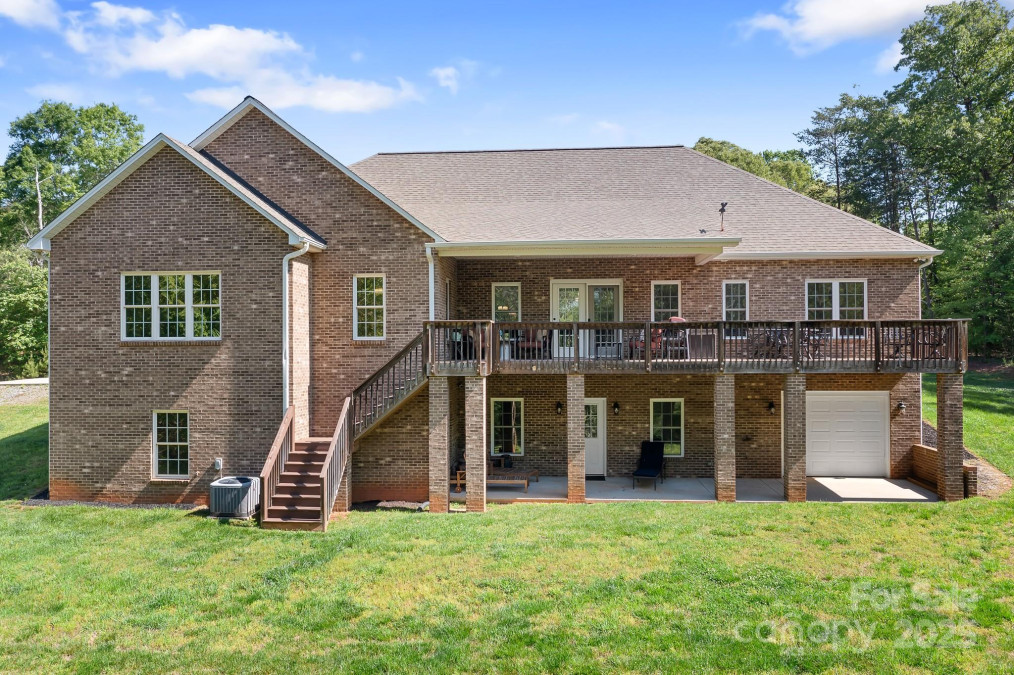 730 Oak Ridge Farms Cir Newton, NC 28658