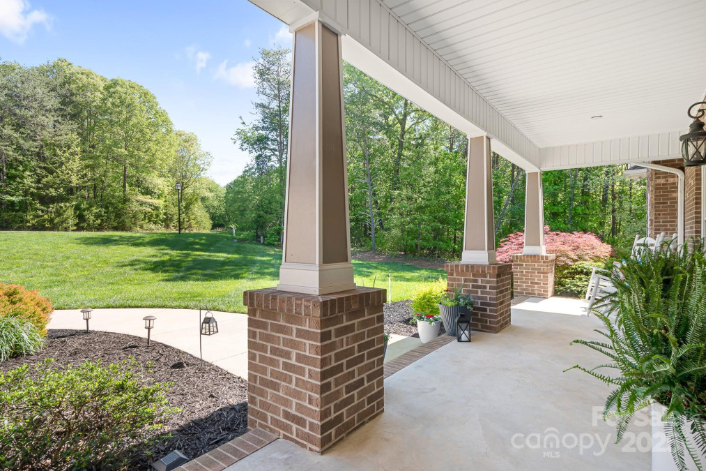 730 Oak Ridge Farms Cir Newton, NC 28658