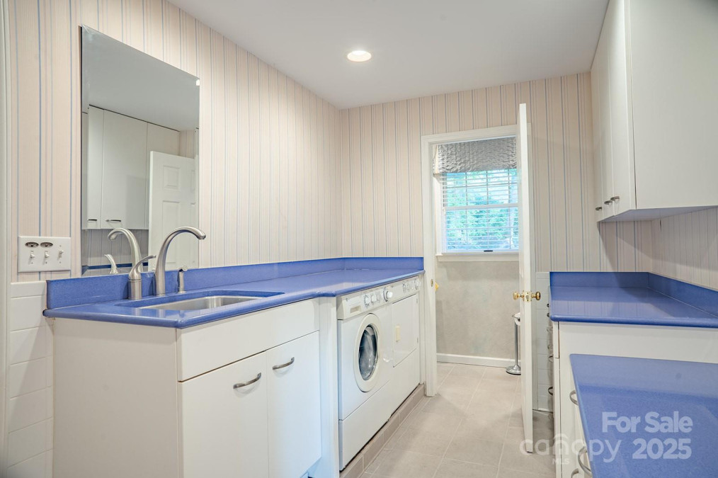 290 Tranquility Pl Hendersonville, NC 28739