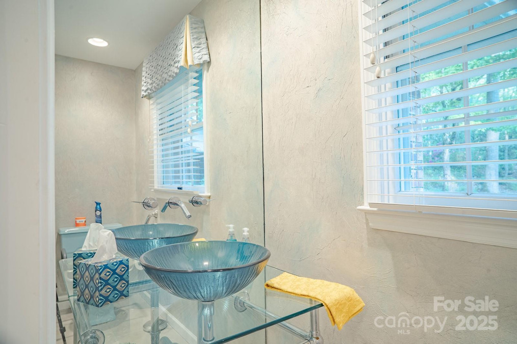290 Tranquility Pl Hendersonville, NC 28739