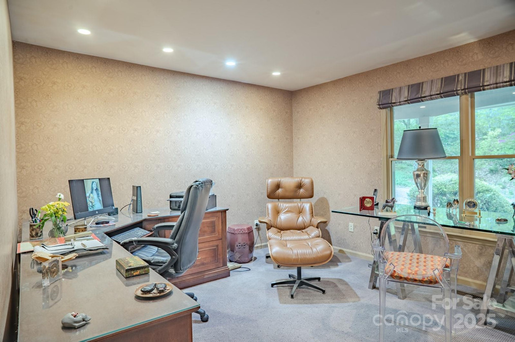 290 Tranquility Pl Hendersonville, NC 28739