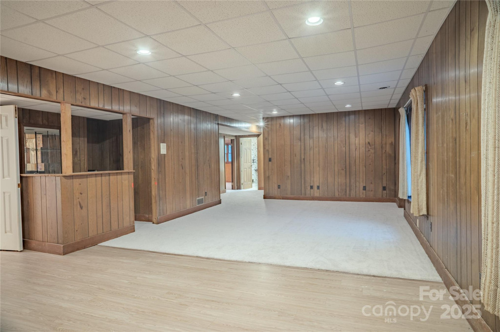 290 Tranquility Pl Hendersonville, NC 28739