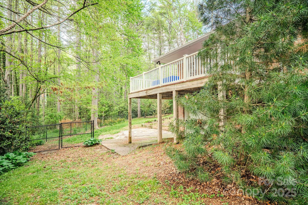 290 Tranquility Pl Hendersonville, NC 28739
