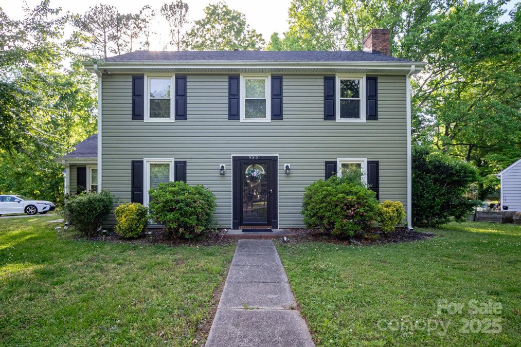 9801 Kent Village Dr Charlotte, NC 28269