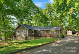110 Lakeland Rd Mooresville, NC 28117